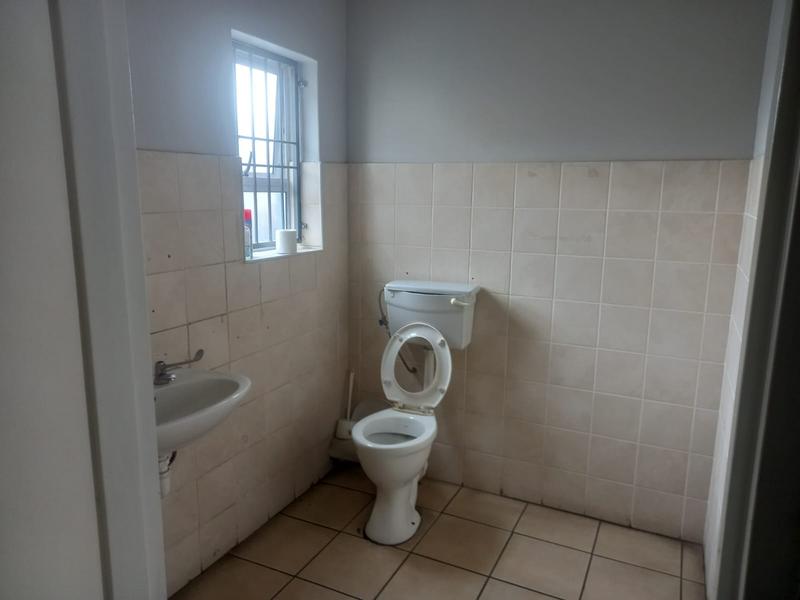 To Let commercial Property for Rent in Walmer Eastern Cape